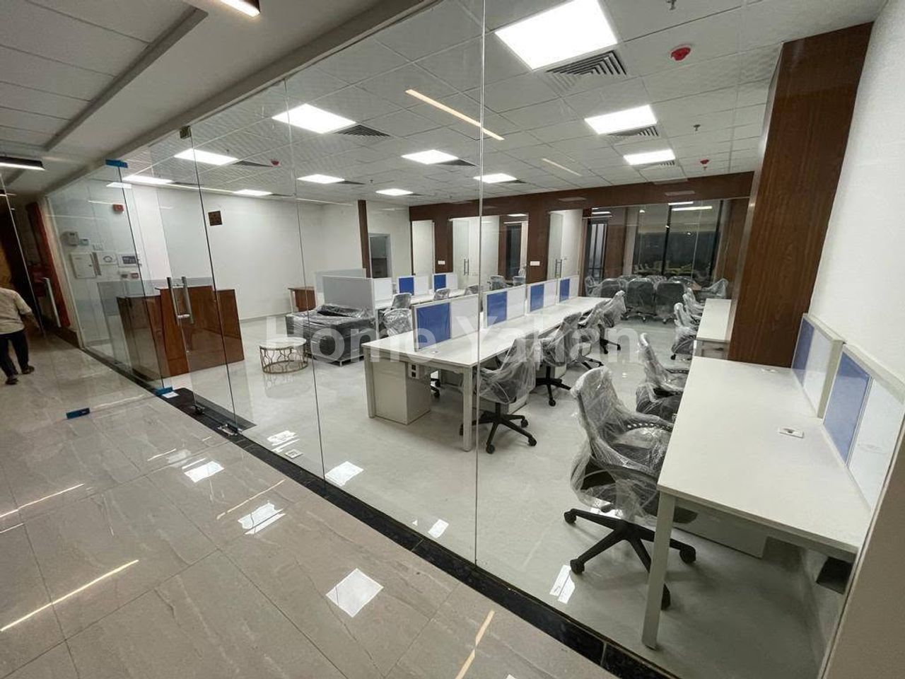 OFFICE SPACE FOR SALE | UTC, URBTECH TRADE CENTER, SECTOR 132, NOIDA for sale in UTC, URBTECH TRADE CENTER, SECTOR 132, NOIDA, Noida — photo 3 of 4