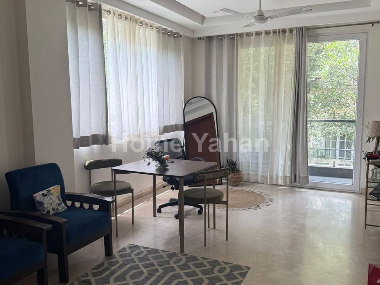 Semi-Furnished 3BHK Flat for Rent in Greater Kailash 2 (GK-II) — 3 BHK for rent in Greater Kailash 2 (GK-II),South Delhi, Delhi — photo 1 of 5