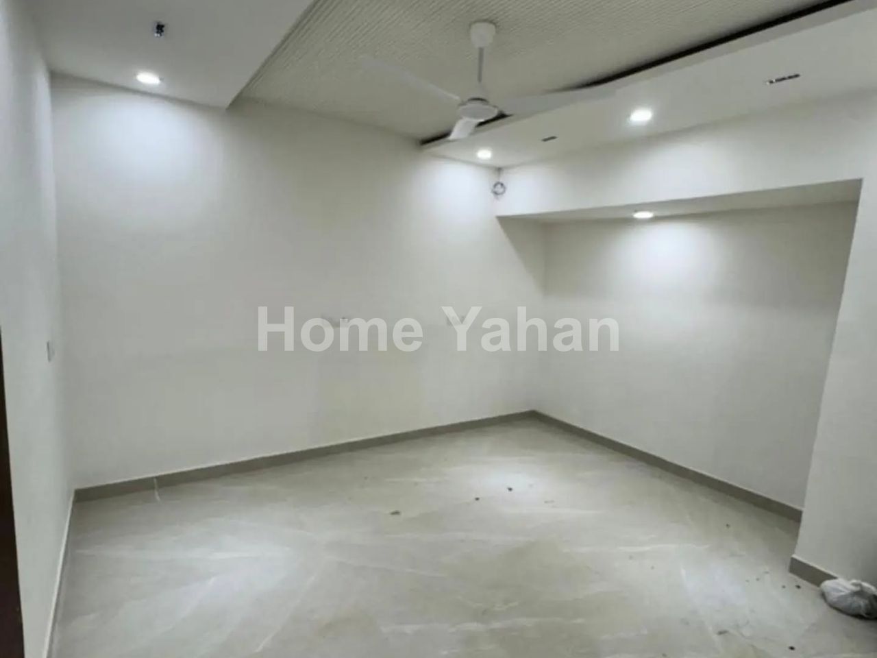 Commercial Space for Rent in Saket, South Delhi | 1,100 Sq. Ft. Ground Floor for sale in Saket, Gurugram — photo 2 of 4