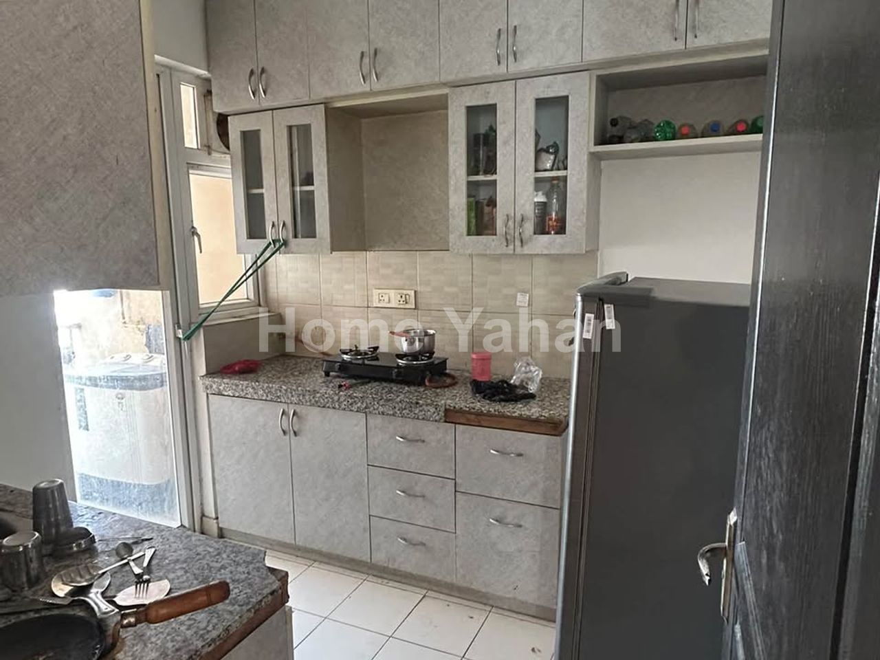 fully furnished 3BHK apartment available for rent in Noida Sector 62 — 3 BHK for rent in Noida Sector 62, Noida — photo 4 of 4