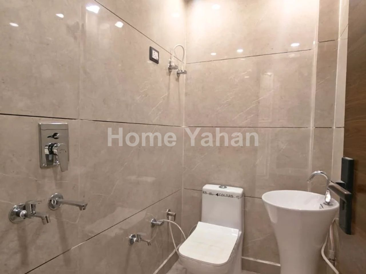 2 BHK Semi-Furnished Flat for Sale in Mohan Garden, Delhi | ₹32 Lakh — 2 BHK for sale in Mohan Garden, Delhi — photo 4 of 5